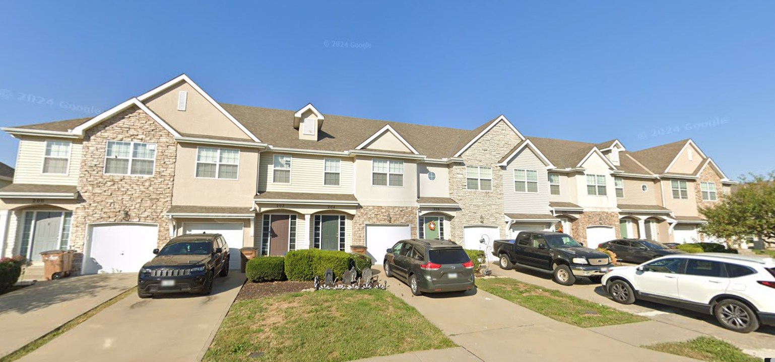 Raymore Townhomes - Image 4