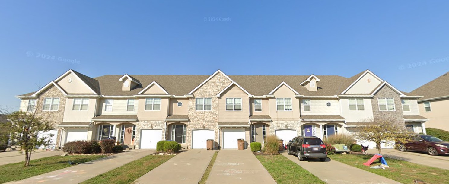 Raymore Townhomes - Image 2