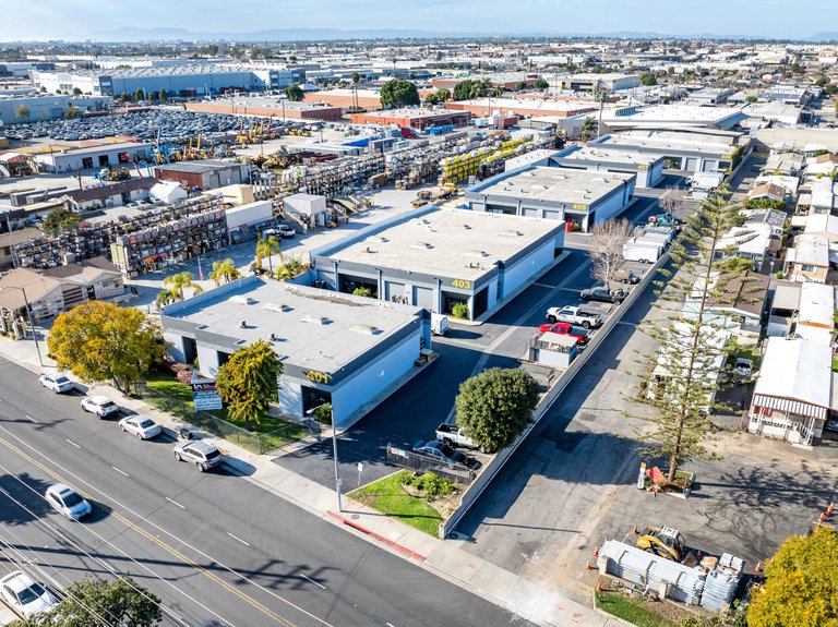 South Bay Trade Center