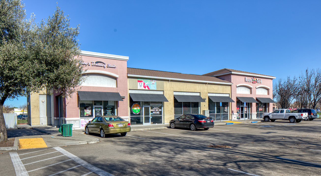 Spreckels Park Shopping Center - Image 11