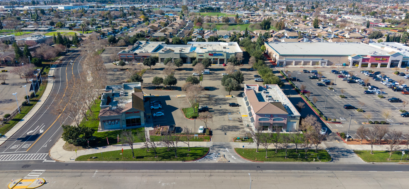 Spreckels Park Shopping Center - Image 4