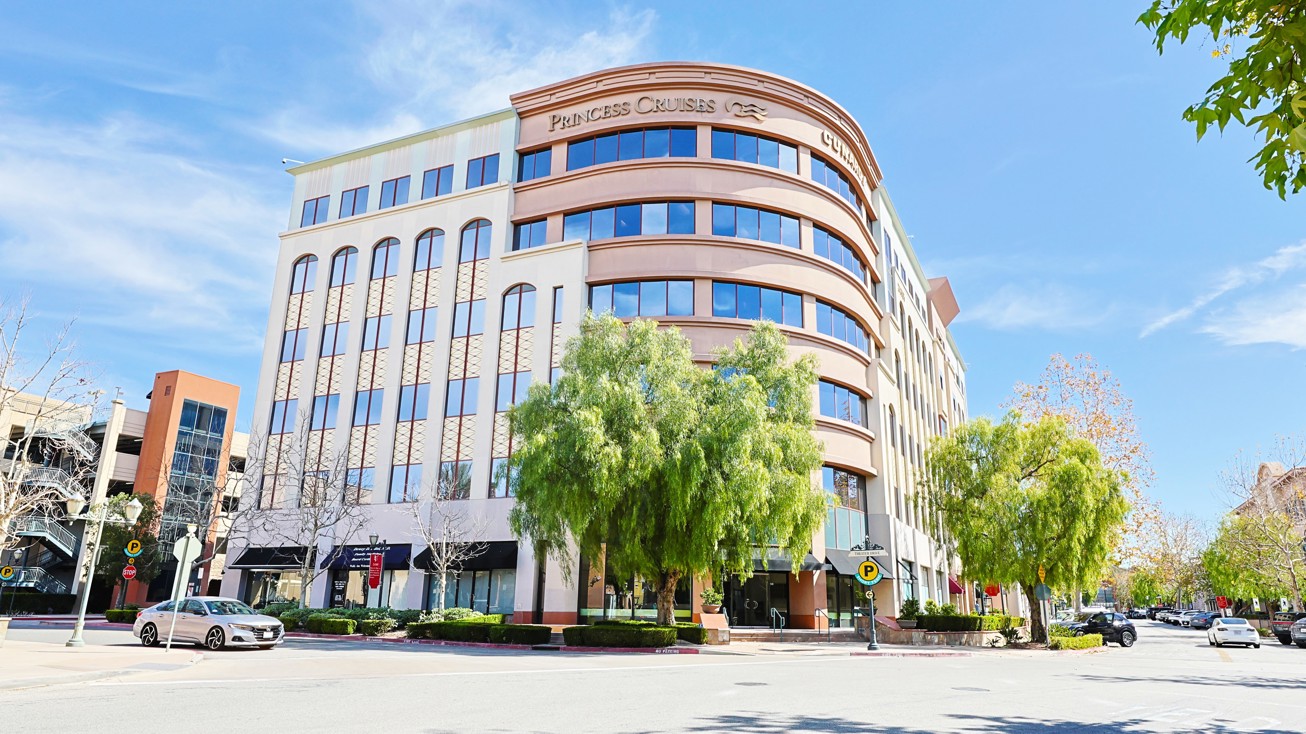 Valencia Town Center