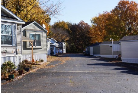 Westwood Manor Mobile Home Park - Image 3