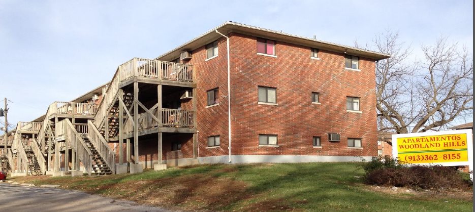 Woodland Hills Apartments - Image 1